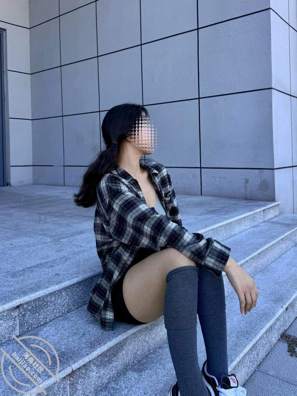 图片[6]-作者：39岁妈妈和30岁堂姐 《（原创105视频贴）和堂姐各种姿势，视角，特写，尽情的爆操她的淫穴》-老宋小屋