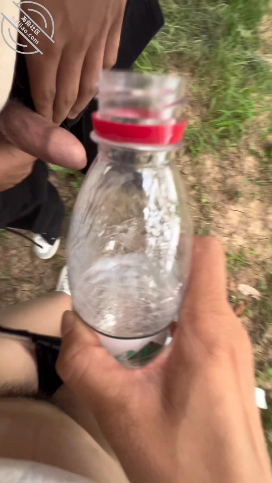 图片[6]-作者：家有娇妻丶 《【原图视频】命令老婆下乡慰问，帮初中学生破处被无套内射。最后夹着精液回家》-老宋小屋