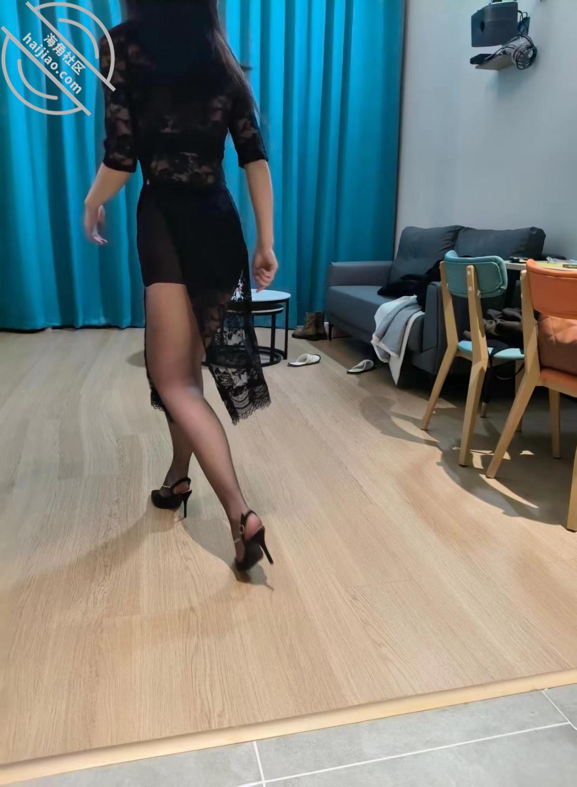 图片[6]-作者：儿子的班主任 《任老师被我舔出水，丝袜高跟太性感》-老宋小屋