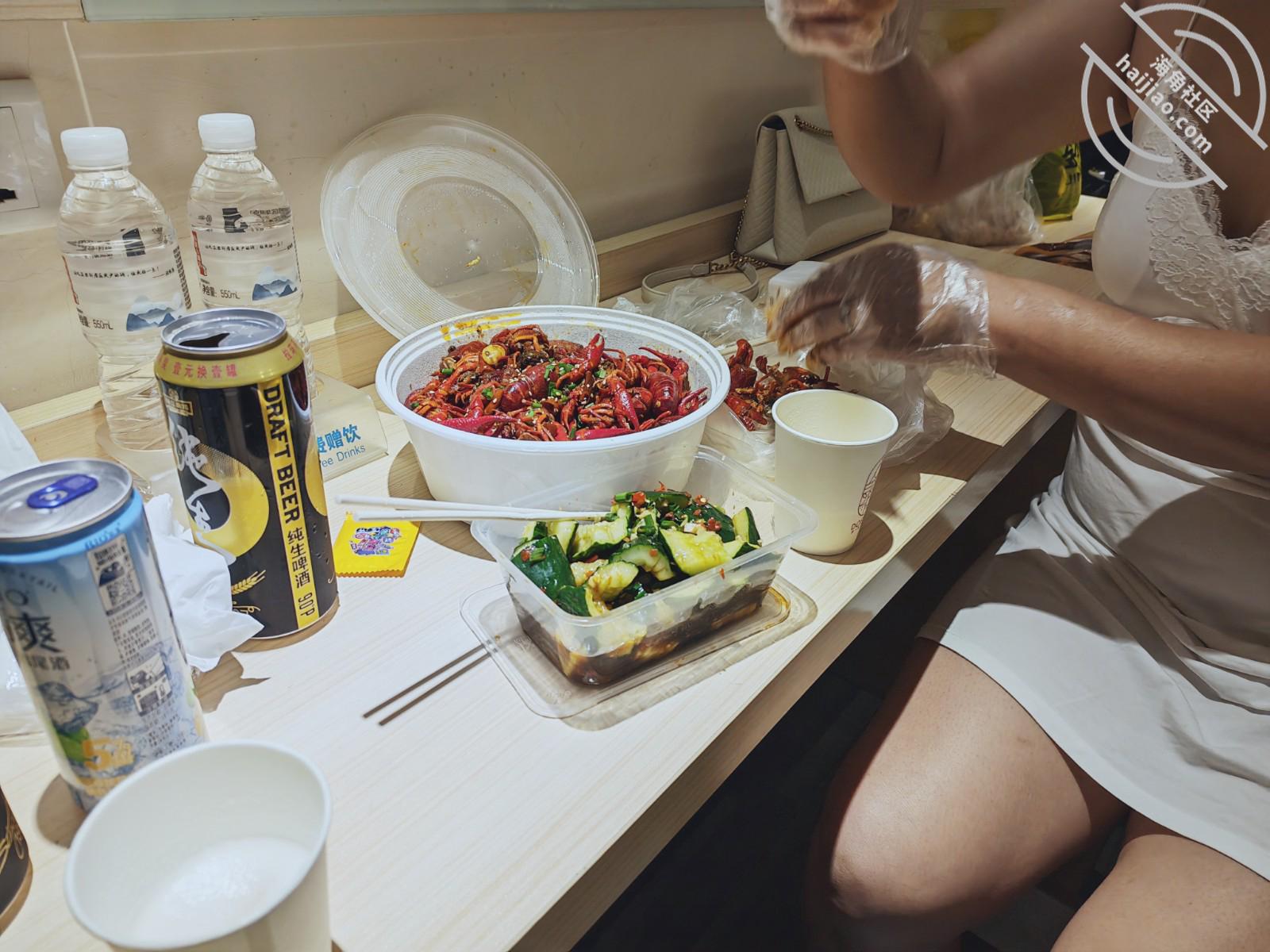 图片[6]-作者：妈妈的味道（干妈变成了情人） 《(原创视频)158：干妈回来处理女儿开学事，中转到我这，酒后被我操》-老宋小屋