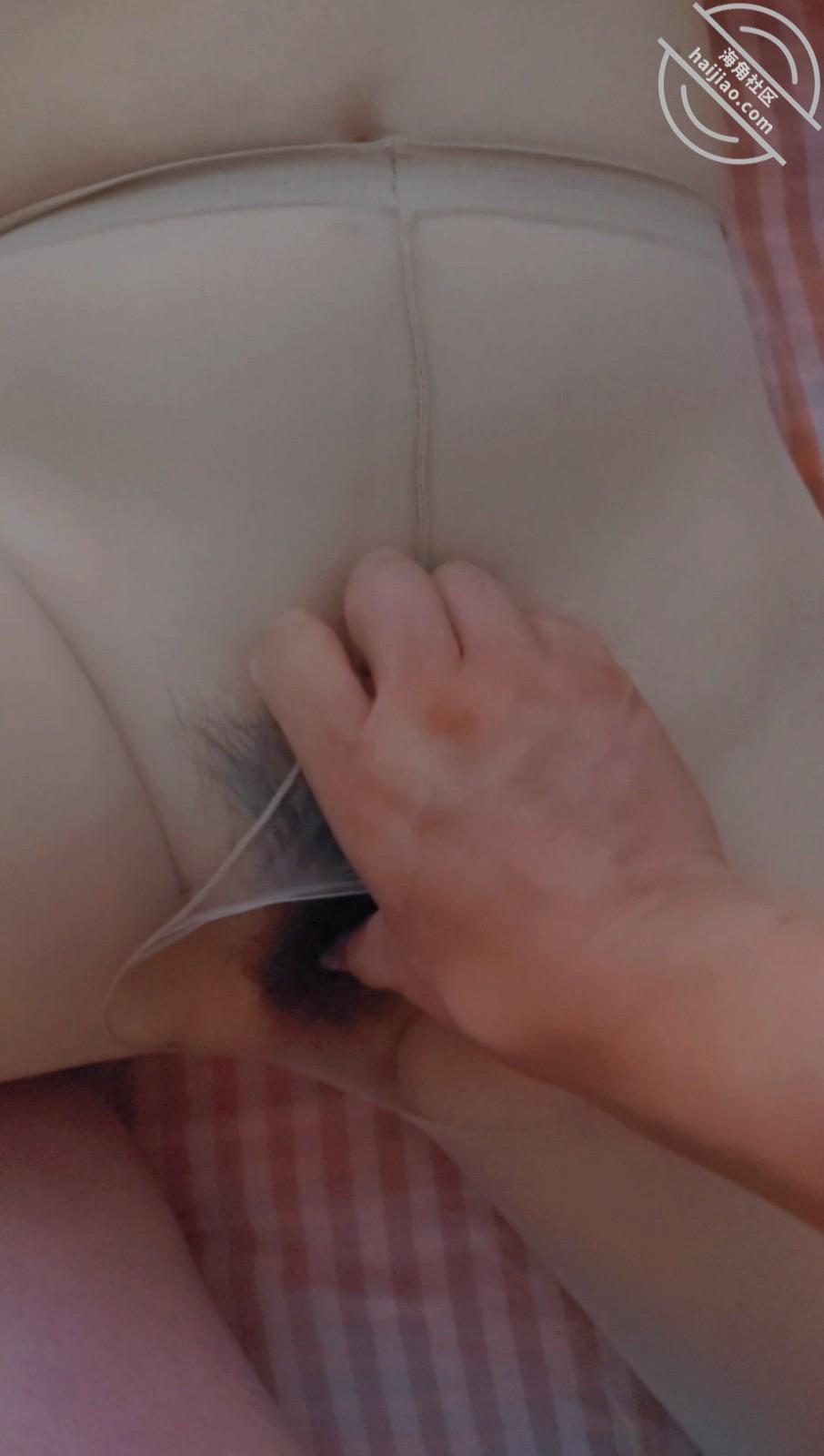 图片[6]-作者：熟控大胖 《【原创】上班请假去同事家玩他肉丝袜妈妈，内射四十出头气质美阿姨，撸鸡精品》-老宋小屋