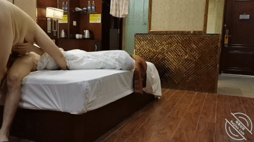 图片[7]-作者：妈妈的味道（干妈变成了情人） 《(原创视频)68：来和干妈过情人节，第一次用手指伸进了她的阴道》-老宋小屋