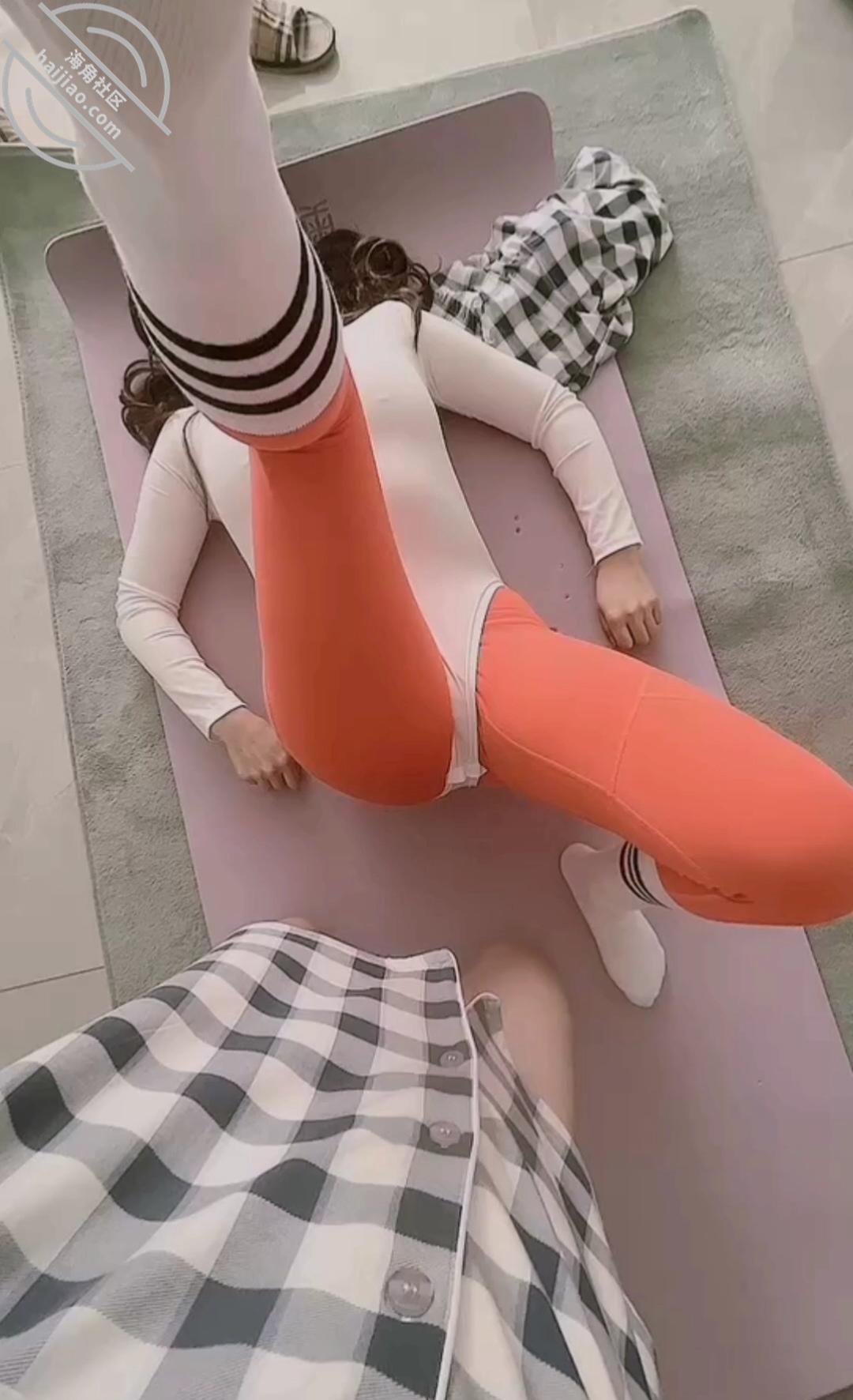 图片[7]-作者：大胸贱妈妈 《真实原创15 第一次在妈妈跳舞的时候强行插进妈妈阴道》-老宋小屋