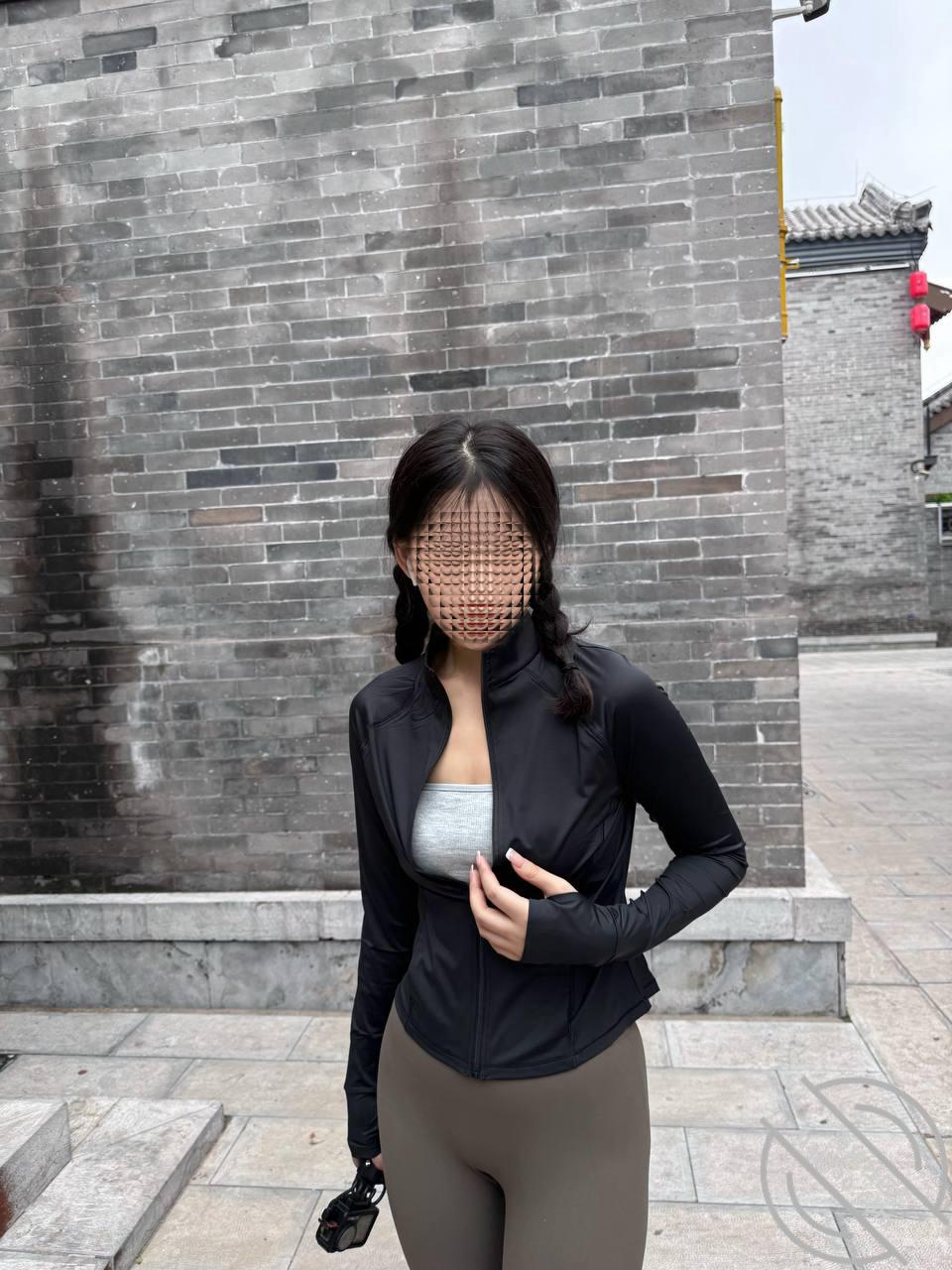 图片[7]-作者：39岁妈妈和30岁堂姐 《（原创100视频贴）抓住机会开发了堂姐的处女地，爆操了堂姐屁眼两次》-老宋小屋