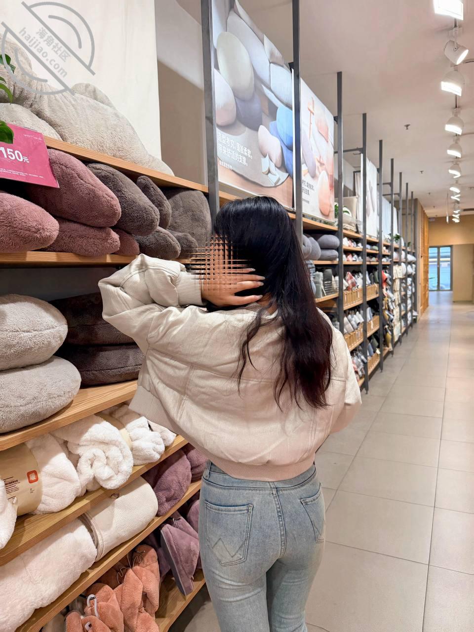 图片[7]-作者：39岁妈妈和30岁堂姐 《（原创113视频贴）终把堂姐双洞齐开！我插入了堂姐的屁眼，假鸡巴插入骚逼》-老宋小屋