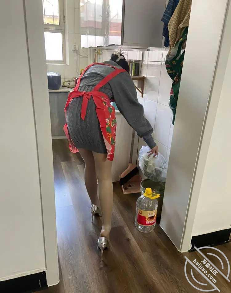 图片[7]-作者：我的36岁后妈 《视频贴老爸不在家 我溜进爸妈房间 内射时候让36岁后妈喊爸爸》-老宋小屋