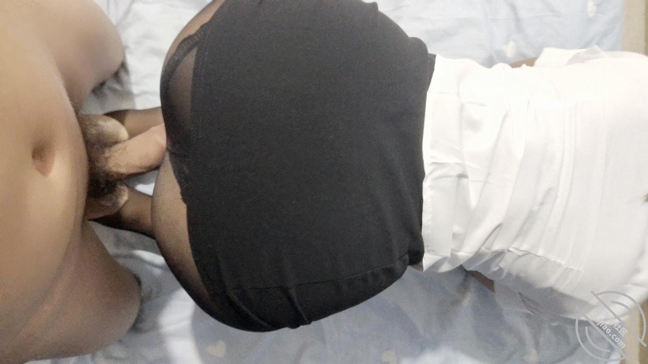 图片[7]-作者：我的36岁后妈 《视频 喜欢上了在醉酒老爸旁边搞小妈，迷恋上了这种偷情感》-老宋小屋