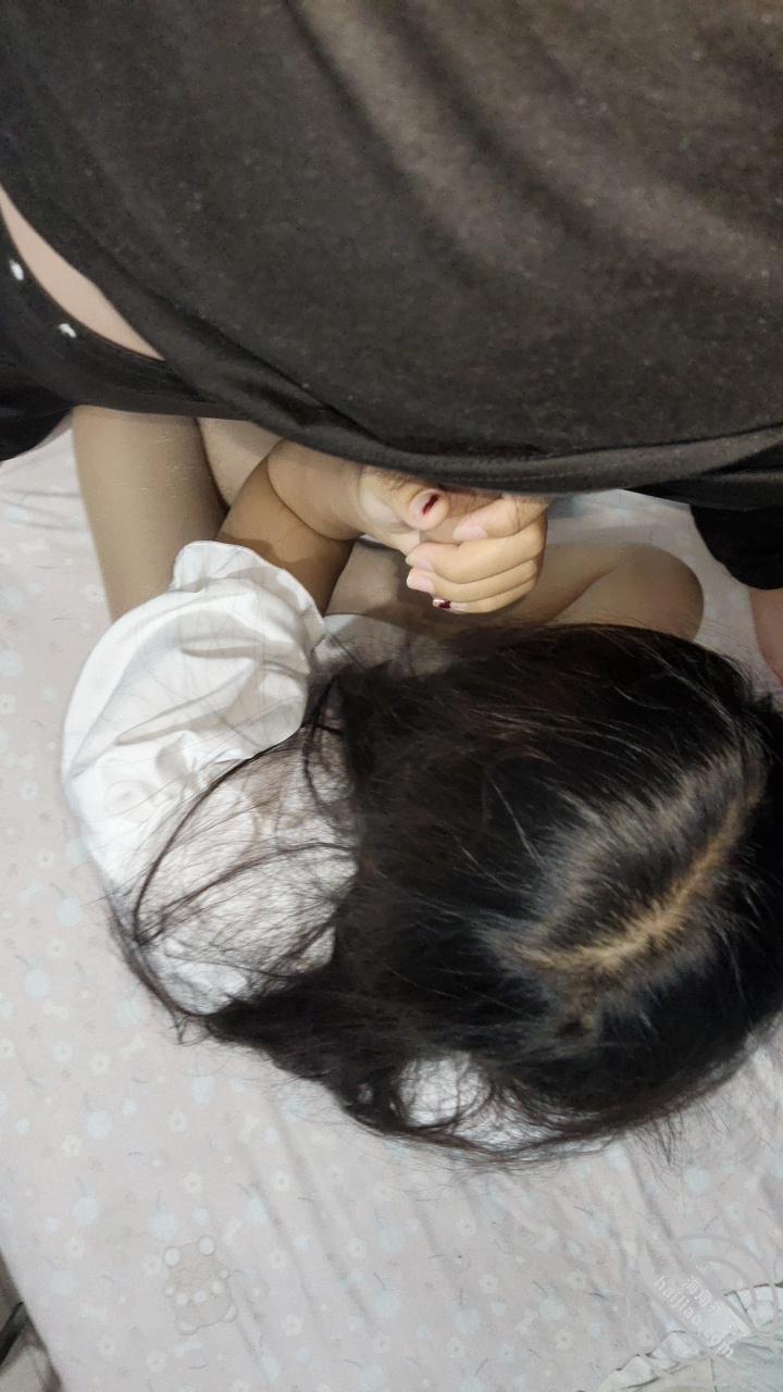 图片[7]-作者：19岁女儿小亚 《视频贴 女儿生日给了我大大惊喜，做爱中她闺密打电话好像发现了什么》-老宋小屋