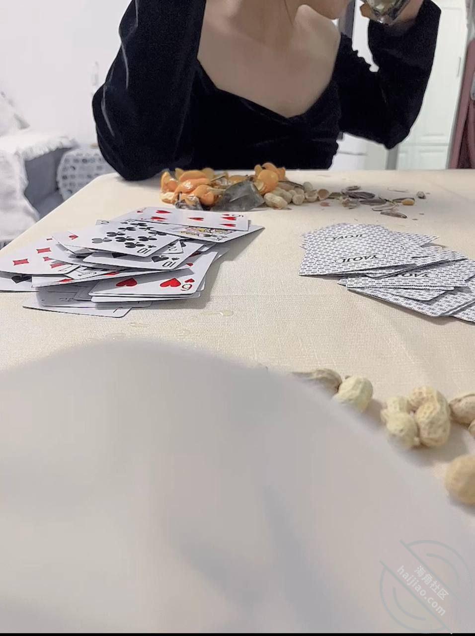 图片[7]-作者：巨乳表姐住我家 《（原创视频）狂灌巨乳表姐一整瓶牛栏山晕倒后，我醉奸巨乳表姐》-老宋小屋