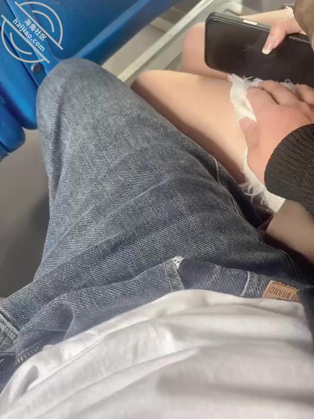 图片[7]-作者：拿走妹妹的处女 《63（原创）和亲妹妹公交上口交！来回上下人员流动在身边真刺激！妹妹太听话》-老宋小屋