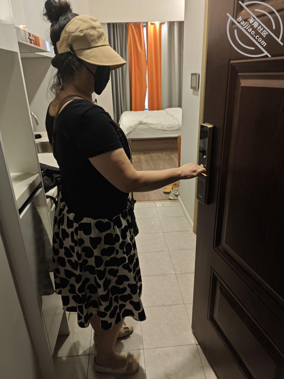 图片[7]-作者：海角_169969019801 《【视频】旅程结束了，回家前和老妈再大干一场》-老宋小屋