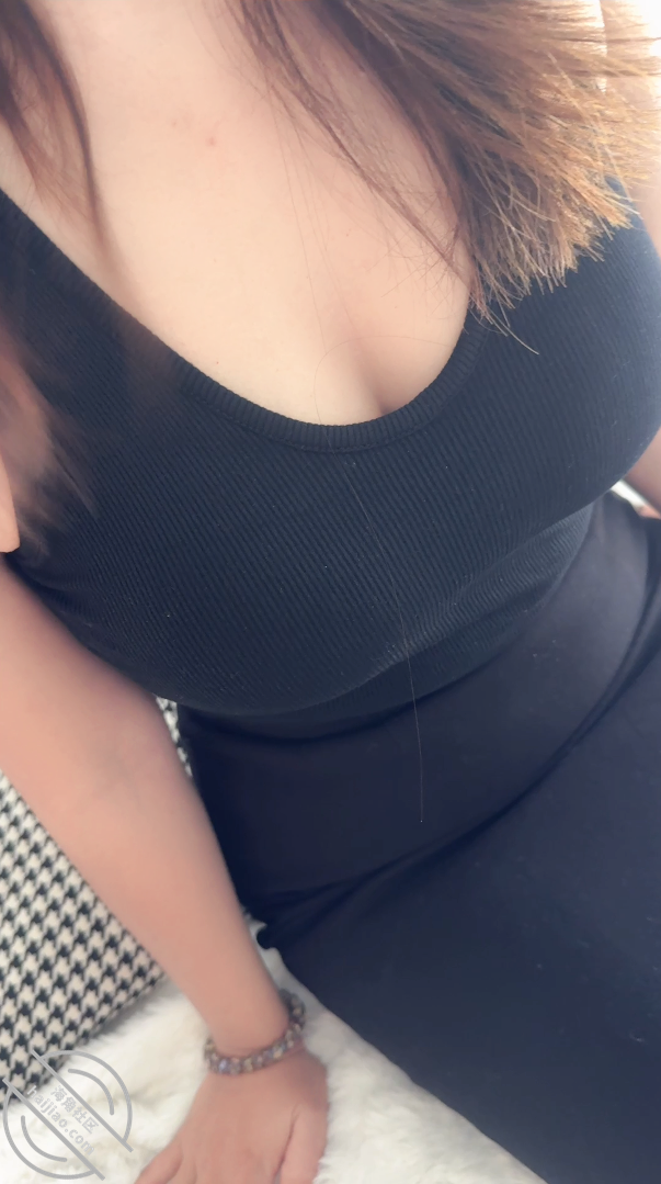 图片[8]-作者：奶子即正义 《正义原创:何以解忧,唯有大奶,多角度玩弄前凸后翘的极品美胸妹子,口爆绝了》-老宋小屋