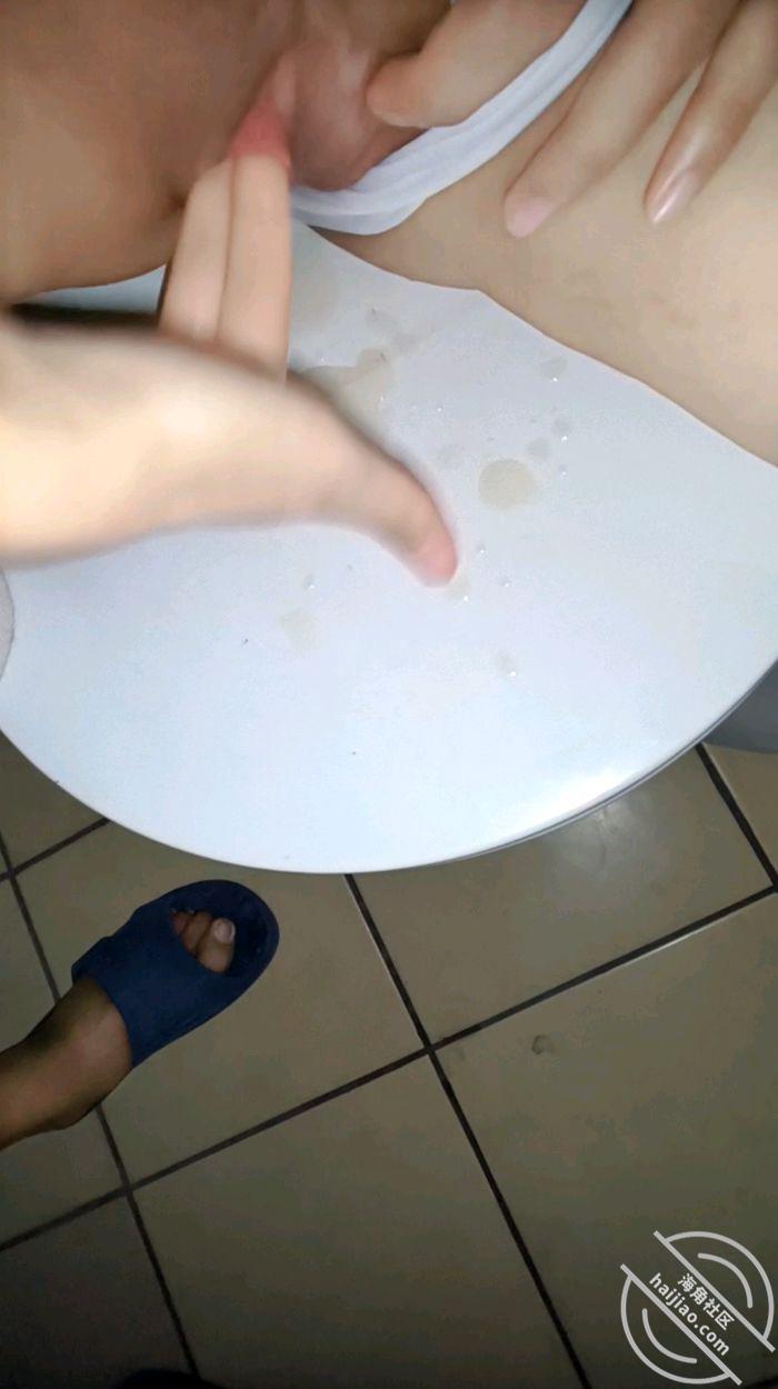 图片[8]-作者：我与侄女的虐恋 《35【原创】怒气攻心化身暴力恶魔，惩罚yy喝尿！对yy厕所调教，棍罚鞭打》-老宋小屋