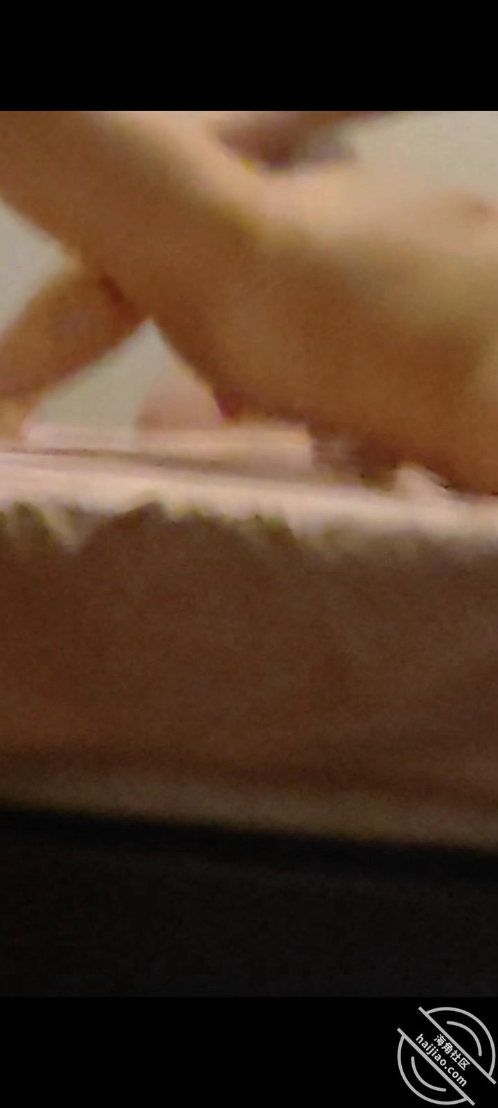 图片[8]-作者：近水楼台先艹妈 《爸爸射了以后 妈妈欲求不满 继续用假鸡巴艹》-老宋小屋