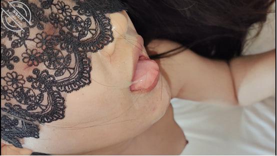 图片[8]-作者：善良的小嫂子 《（调教嫂子38）偷来表姐的丝袜给嫂子穿上，颜射嫂子给她吃精液。》-老宋小屋