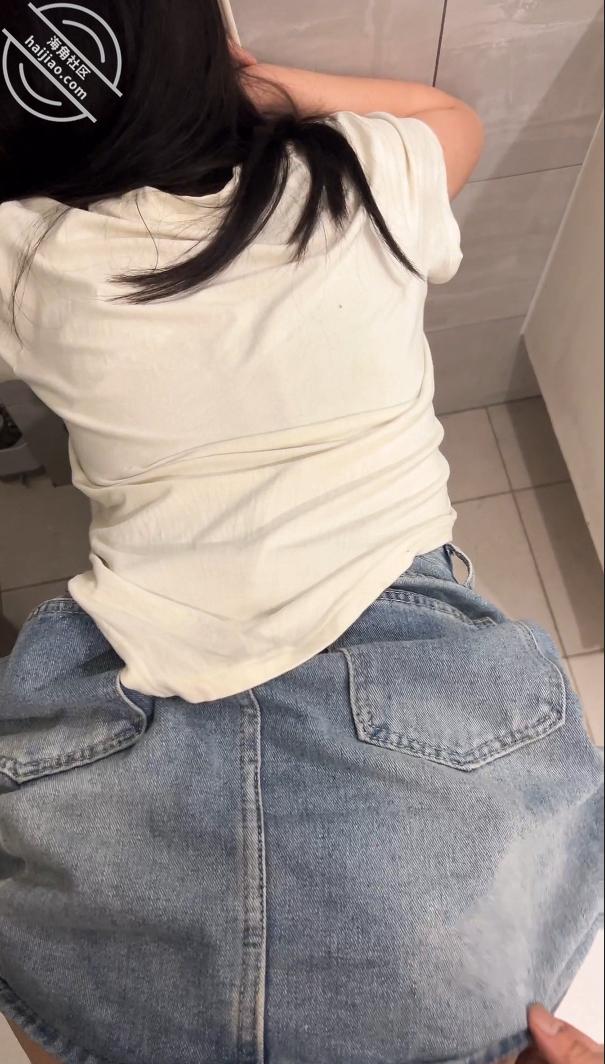 图片[8]-作者：奶子即正义 《正义原创,在厕所里上厕所,牛仔包臀裙的小姨子是我的厕所!》-老宋小屋
