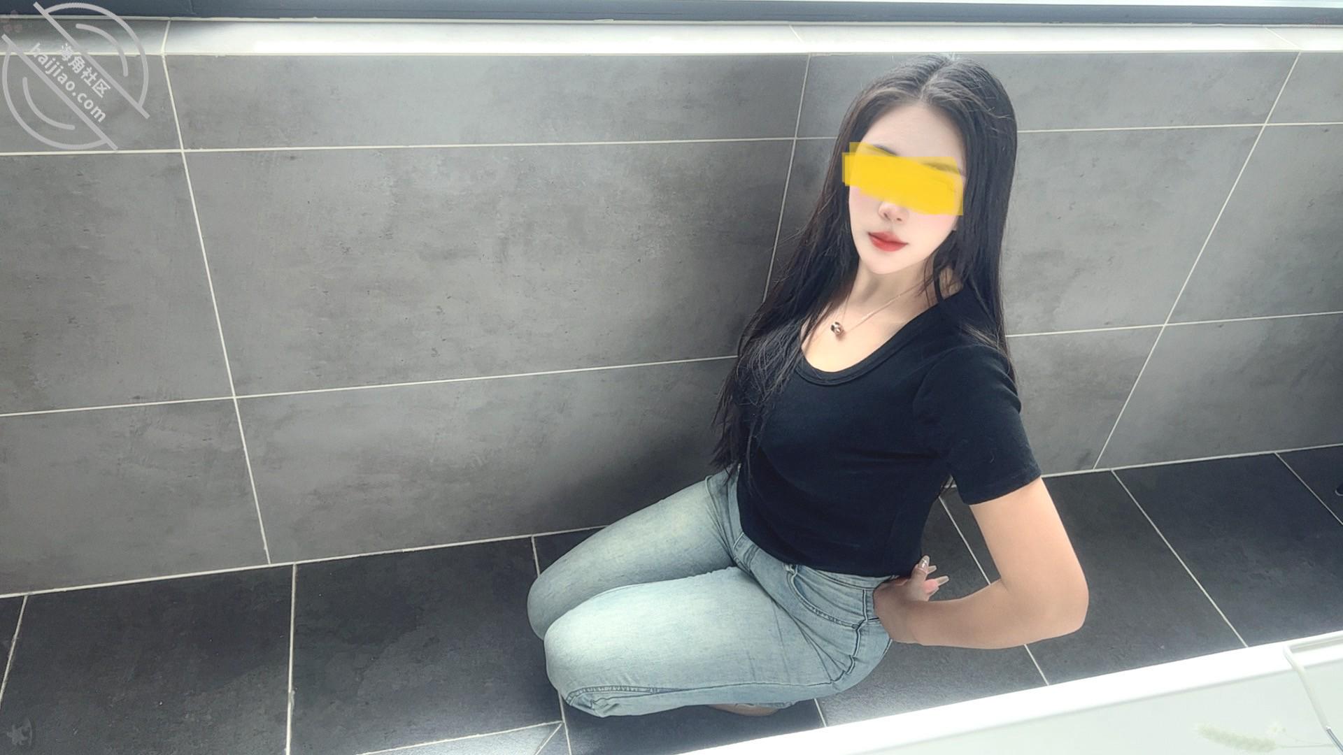 图片[8]-作者：奶子即正义 《原创:牛仔裤翘臀裤里丝来了,窗前凌辱前凸后翘的极品人妻,多角度爆草内射》-老宋小屋