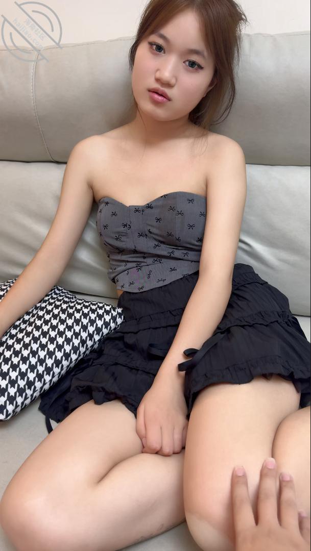 图片[8]-作者：烟色晚空、 《原创:超级调皮可爱的高颜值小姨子被我和朋友站起来的蹬,3p轮操,超强冲击》-老宋小屋