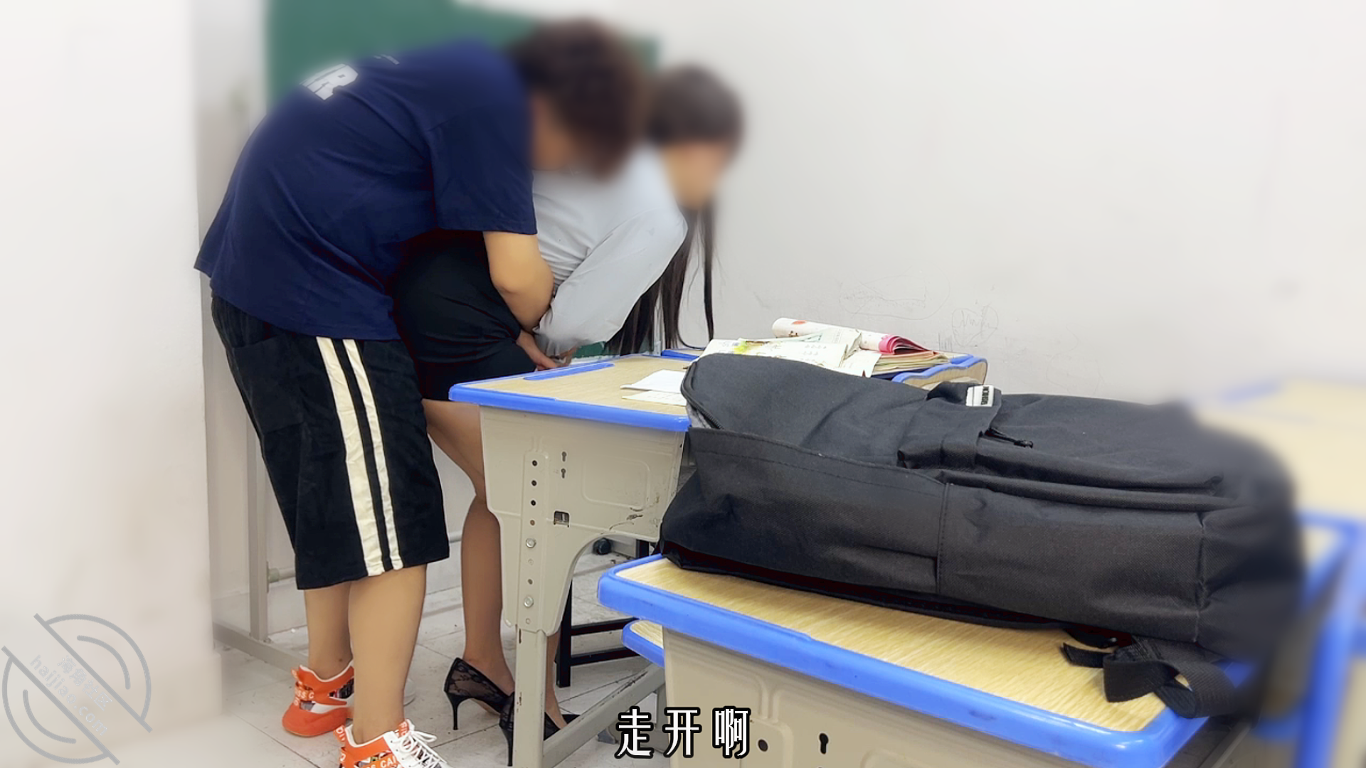 图片[9]-作者：御姐小姨李老丝 《补习乱伦门 侄子持刀强奸补习老师 亲戚之间的交融》-老宋小屋