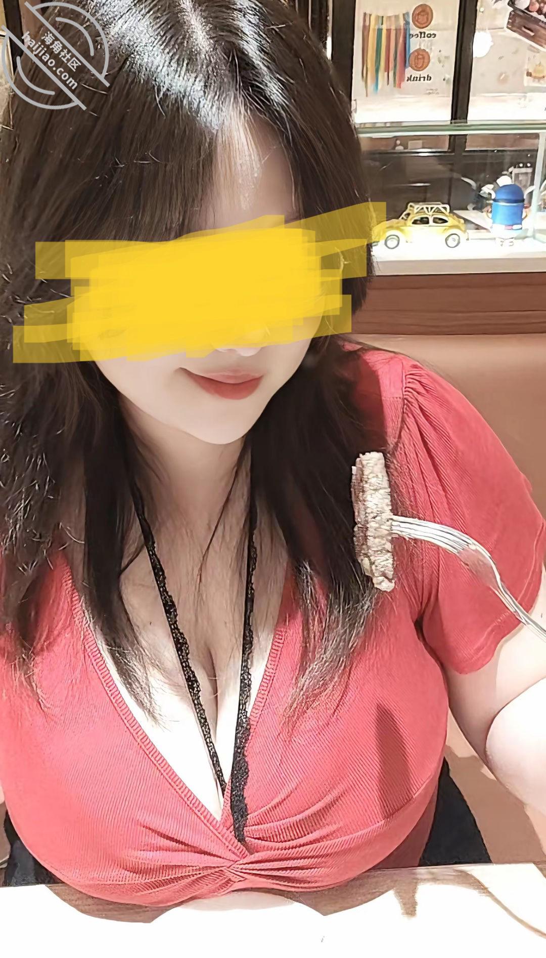 图片[9]-作者：奶子即正义 《原创:上门按摩的良家巨乳妹子,G杯销魂大奶会喷水,摇摆的奶子太要命了~》-老宋小屋