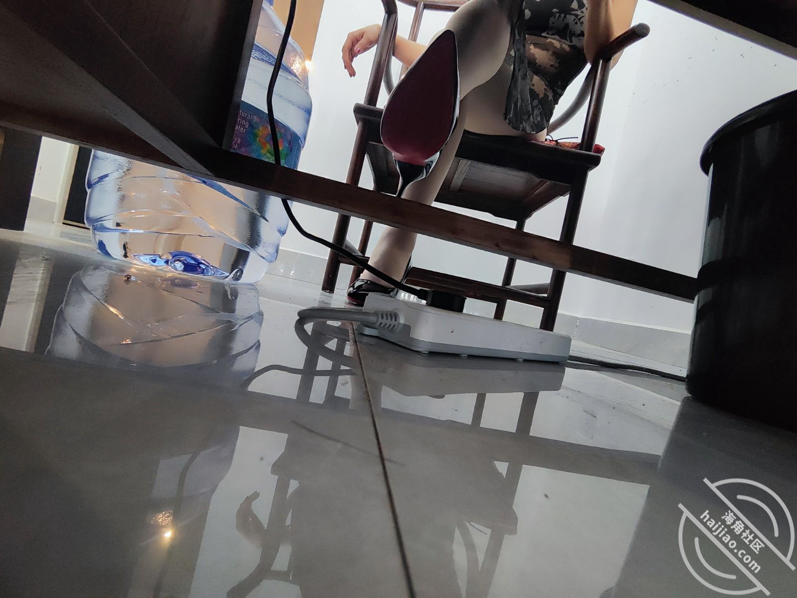 图片[9]-作者：脆脆倒在丝袜上 《海角原创（80）在茶室里操旗袍肉丝嫂子，情到深处提肛交的事竟然没拒绝》-老宋小屋