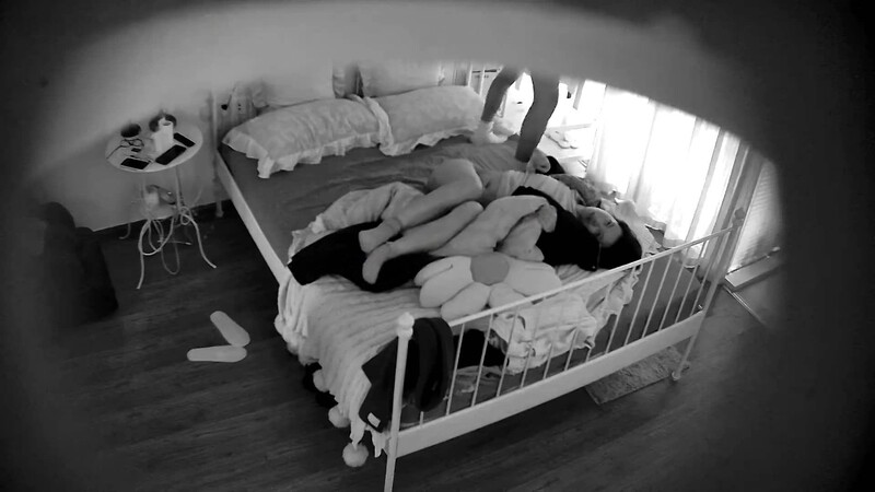 图片[5]-1-28流出民宿酒店偷拍年轻白领情侣小伙午饭吃饱喝足后把女友扑倒在床温柔啪啪干了几次（7V)-老宋论坛