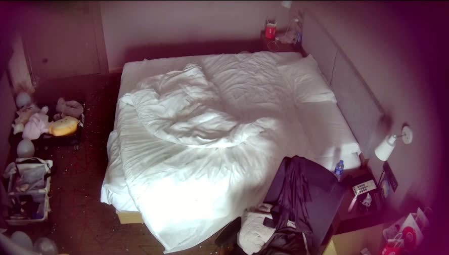 图片[9]-流出酒店偷拍眼镜男和朋友给皮靴时尚女友庆生完舔逼舔臭脚各种姿势操逼-老宋小屋